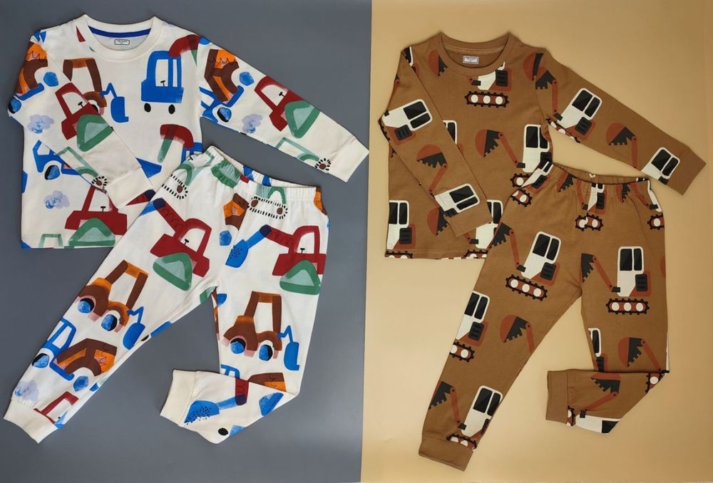 Комплект пижам на 5-6 лет