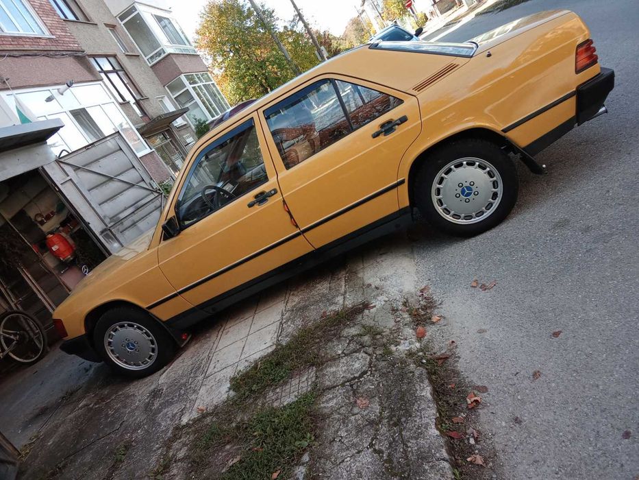 ПродавамМерцедес 190
