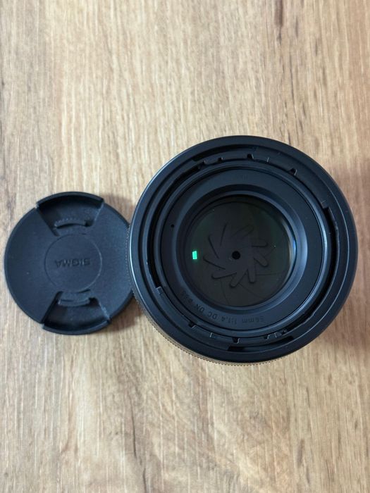 Obiectiv Sigma 56mm f1.4 Sony E mount