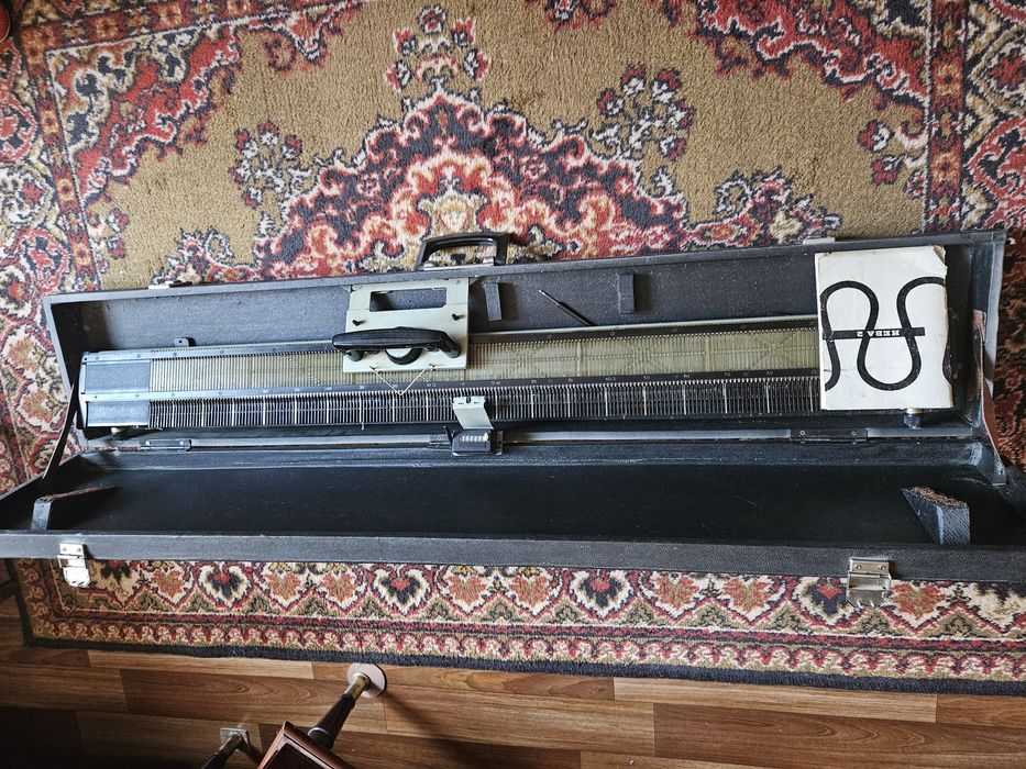 Вязальная машинка