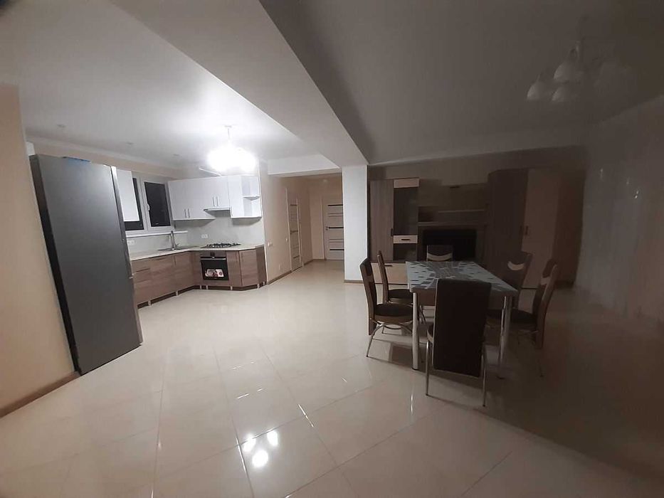 Дава се под наем Тристаен апартамент в София, Хиподрума - 76 кв.м за 450 € - Снимка #1