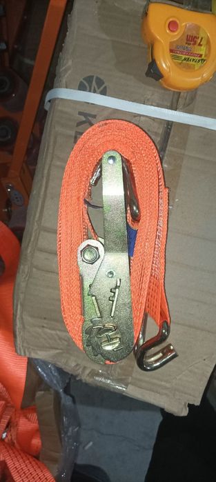 Стяжной ремень для груза