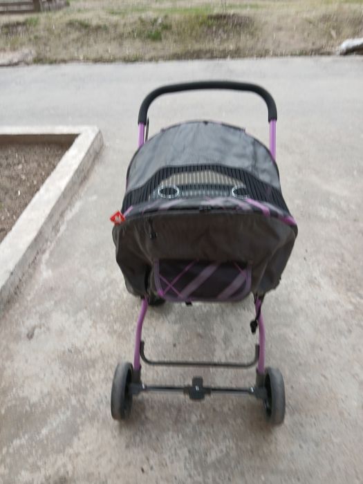 Srochna kalyaska sotiladi.