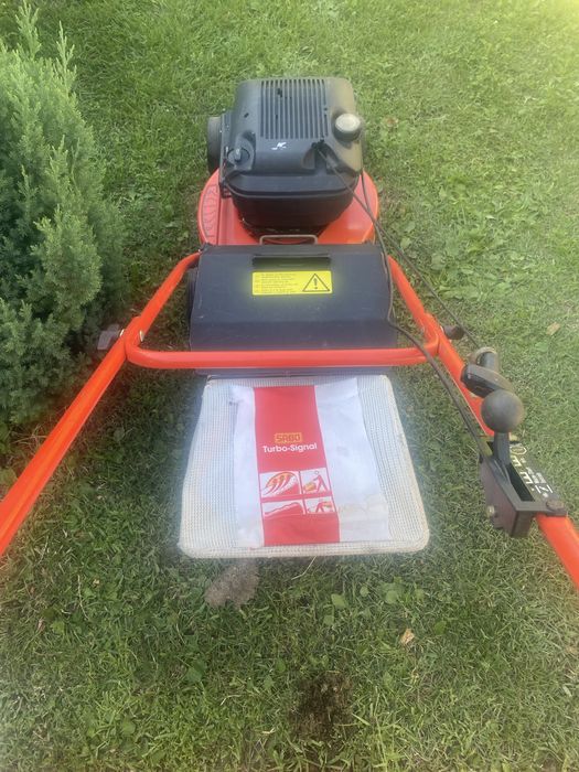 Masina de tuns iarba pe benzina sabo