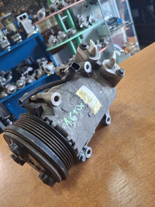 Compresor aer condiționat Ford Focus 2 1.6 tdci