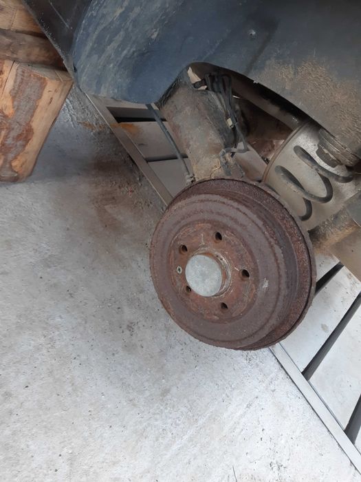 Punte spate pe tamburi planetara dreapta vw polo 9n2 1.2 2001-2009