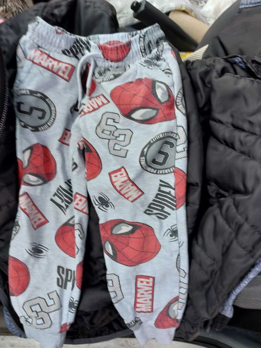 Lc.kiki.бяло поло яке ,панталонки екипMarvelдънкови и риза