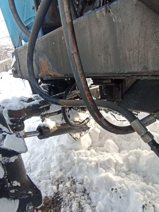 Продам Трактор с куном