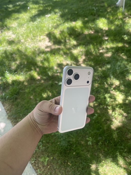 Iphone XS MAX  sotiladi LL/A.  Iphone 17 korpus