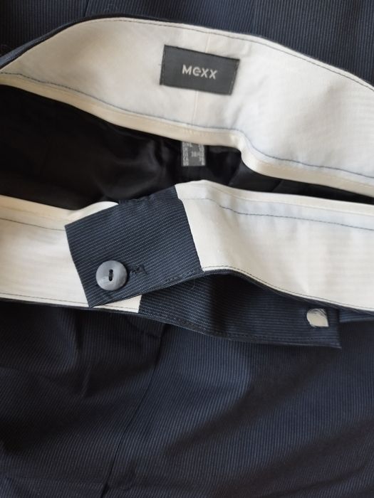 Бизнес дамски костюм MEXX с сако и панталон