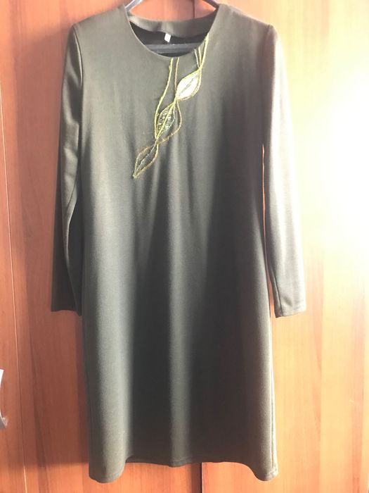 Трикотажни рокли