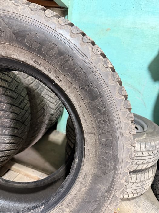 Зимние шины GoodYear