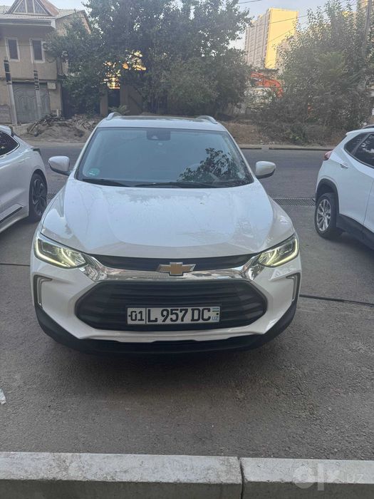 CHEVROLET TRACKER 2023 yil 65000km yurgan toza