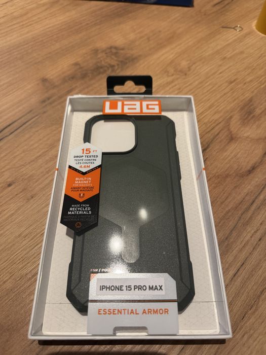 Защитен кальф UAG Essential Armor Magsafe за Iphone 15 Pro Max Olive
