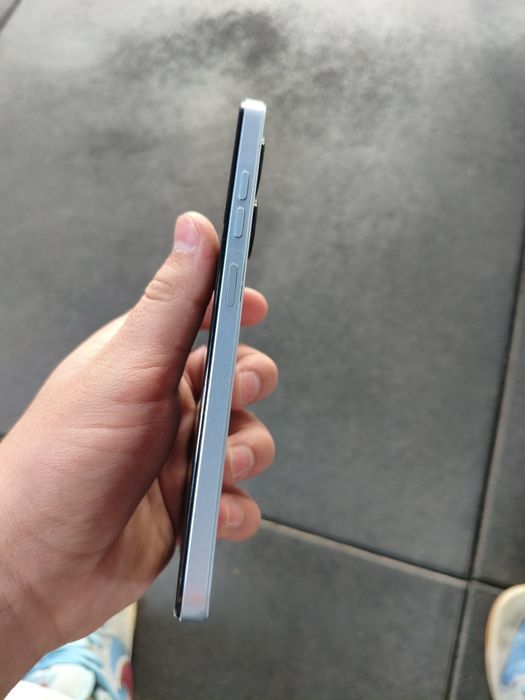 Tecno Spark GO 2024 (торг есть)