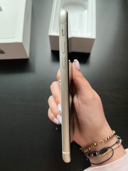 Iphone 11 White 64Gb