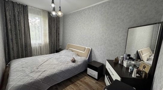 Продам спальный гарнитур.