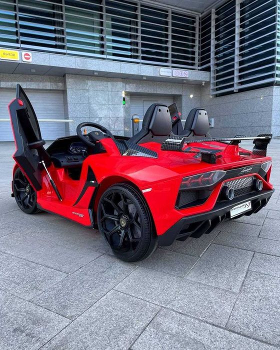 Эксклюзивная модель -  "Lamborghini Aventador"  с функцией дрифт