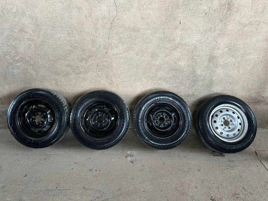 Продам шины зимние