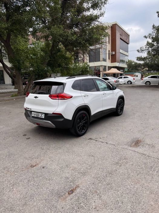 Chevrolet Tracker 2021 — 3