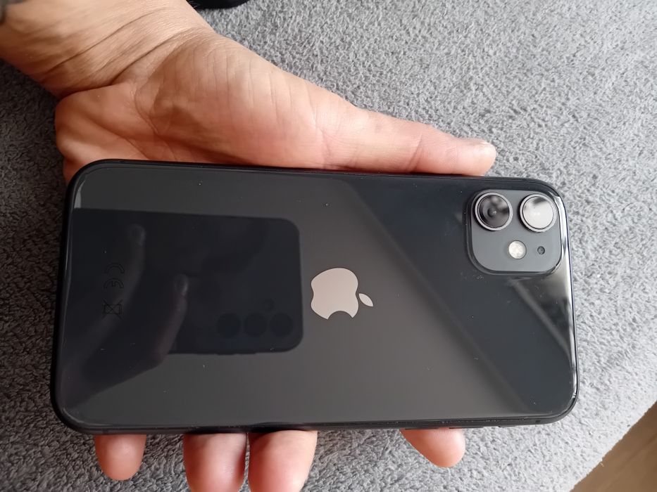 iPhone 11 64GB – много добро състояние, работи отлично