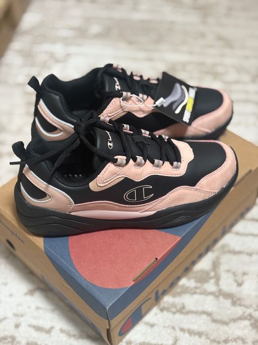 РАЗПРОДАЖБА! Дамски маратонки