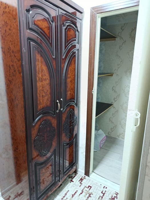 2 хонали 1-этажда жойлашган квартира ижарага берилади