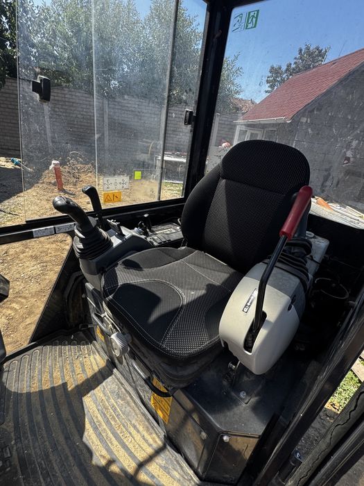 Mini excavator Hitachi ZX19-5A – 630 ore reale – Ciocan hidraulic