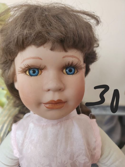 Порцеланова кукла