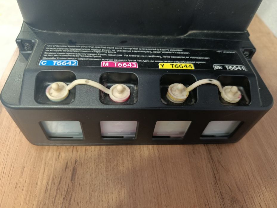 Цветной принтер Epson