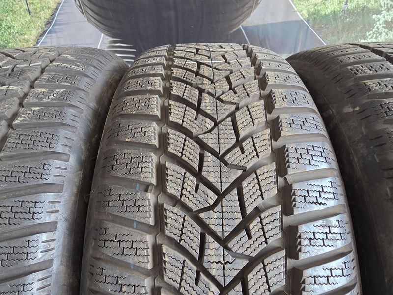 225/55/17 DUNLOP 4бр