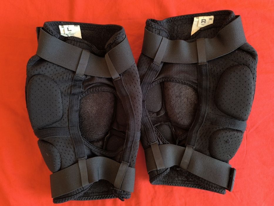 Sixsixone - Мъжки наколенки за планинско колоездене.