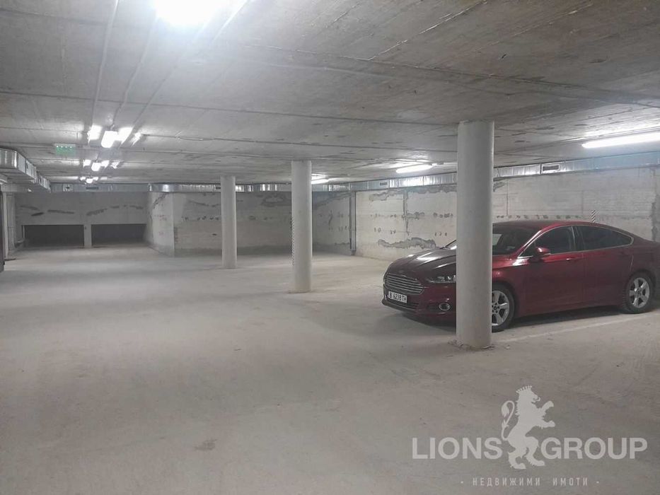 Дава се под наем Гараж / Паркомясто в Варна, Левски - 40 кв.м за 204 € - Снимка #2