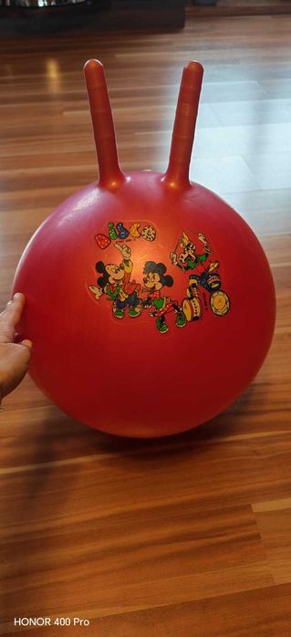 Детский мяч-прыгун с рожками