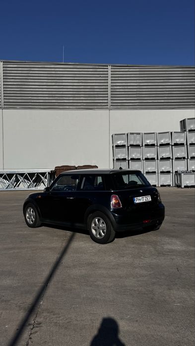 Mini Cooper One R56
