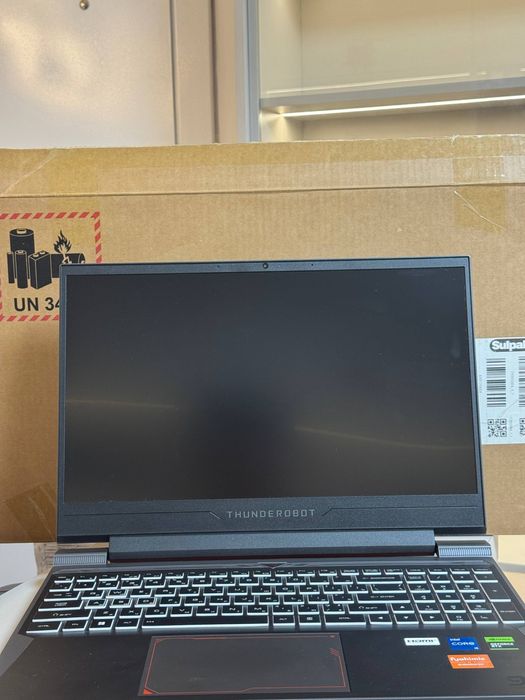 Thunderobot i5/12, SSD 512GB, RTX4060