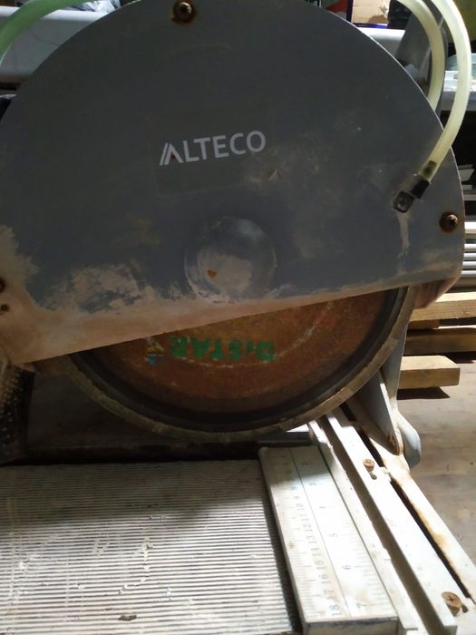 Электрический плиткорез