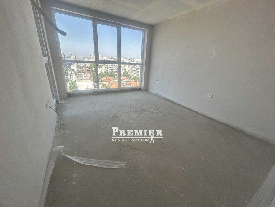 Продава се Двустаен апартамент в Бургас, Център - 88 кв.м за 3091 €/кв.м - Снимка #7