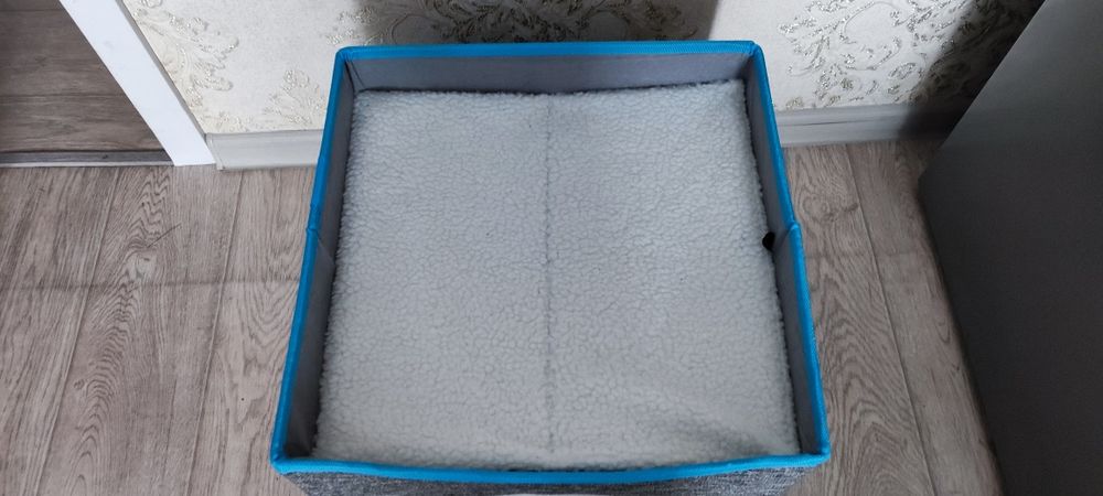 Продам домик для кошки новый. Имеется небольшой торг