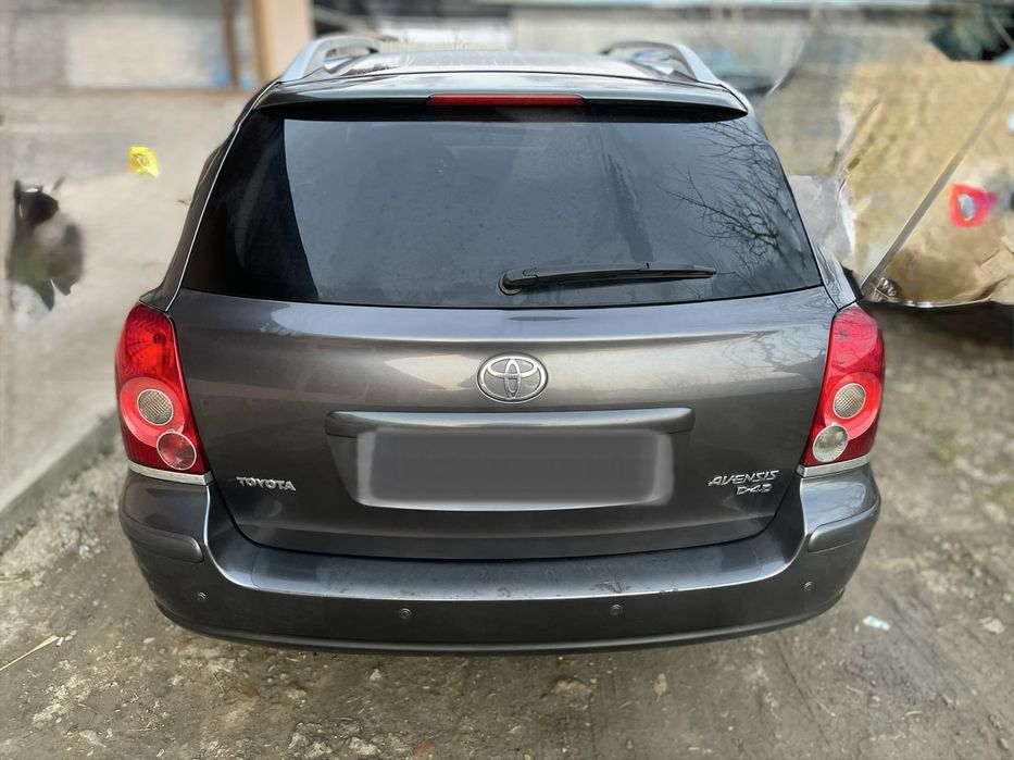 Dezmembrari toyota avensis t25  2003-2009