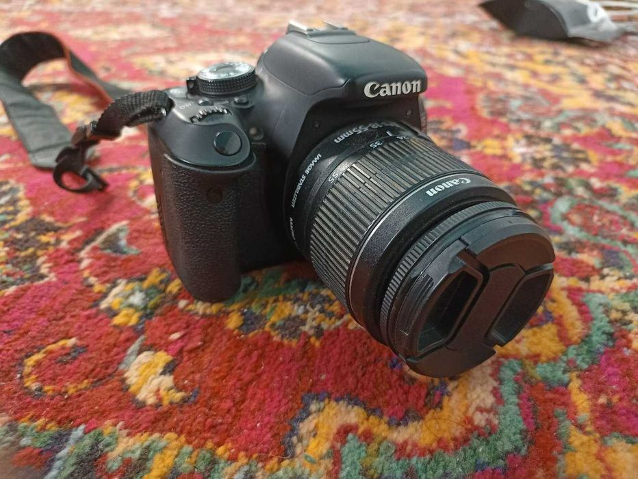 Canon 600D фотоаппарат