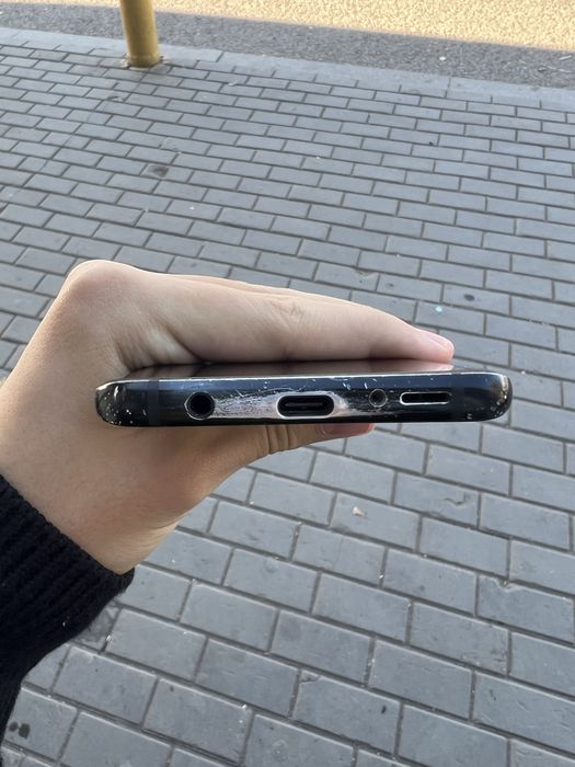 продам самсунг с9+