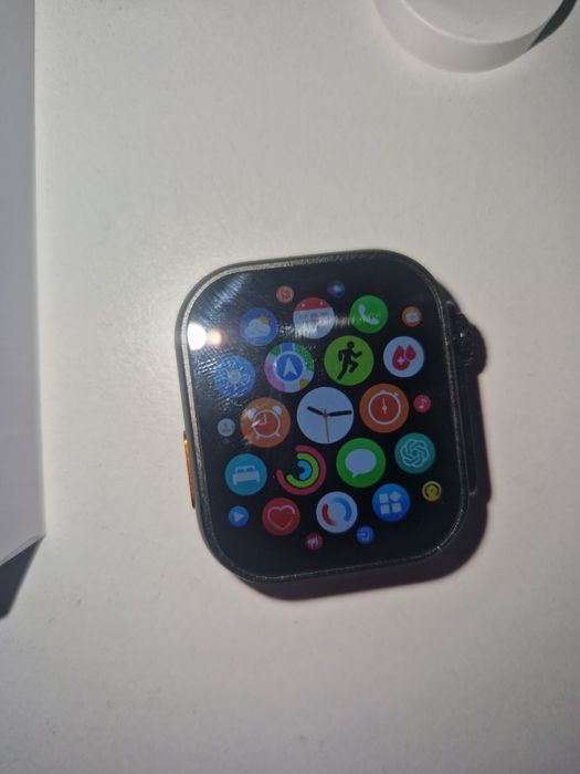 Часы HW ULTRA MINI 2В полном комплекте.