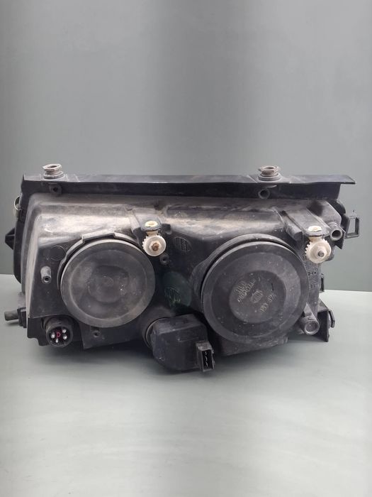 Far dreapta 147 426-00 Volkswagen VW Passat 2000 1.9 TDI MT (115 hp)