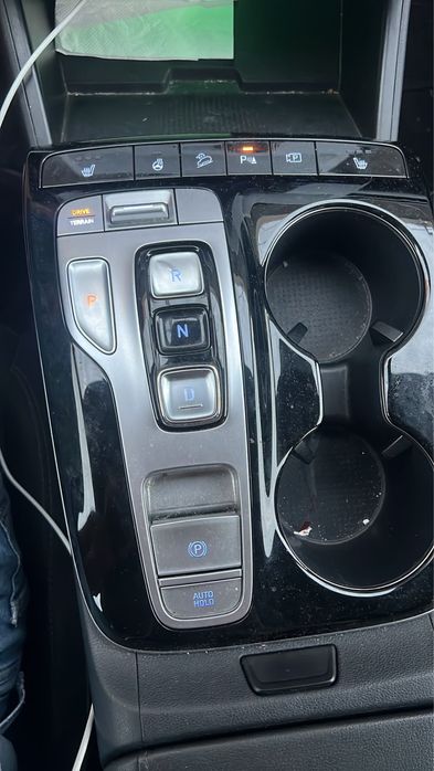 Hyundai Tucson Hybrid 4x4 • Automat • 2022 • 34.000 km