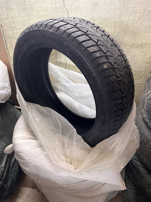 Продам зимние шины шипы