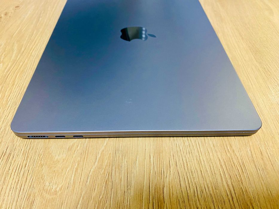 MacBook Air 13 2022, Apple M2, 8GB RAM, 256GB SSD, Space Grey, 97% BH