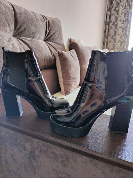 Продам ботильоны