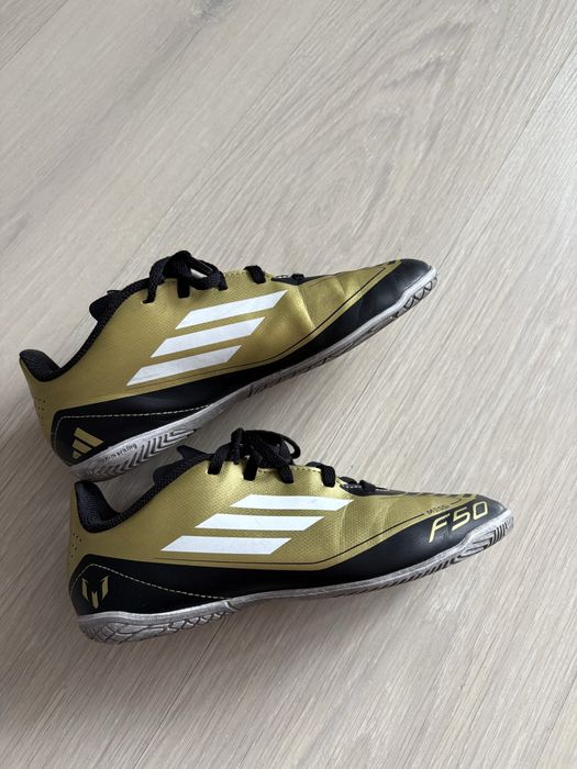 Ghete fotbal marimea 36 Adidas F50 Messi