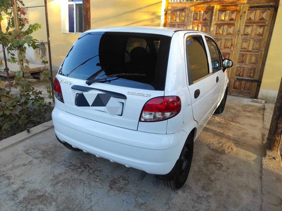 Matiz sotiladi beruniyda